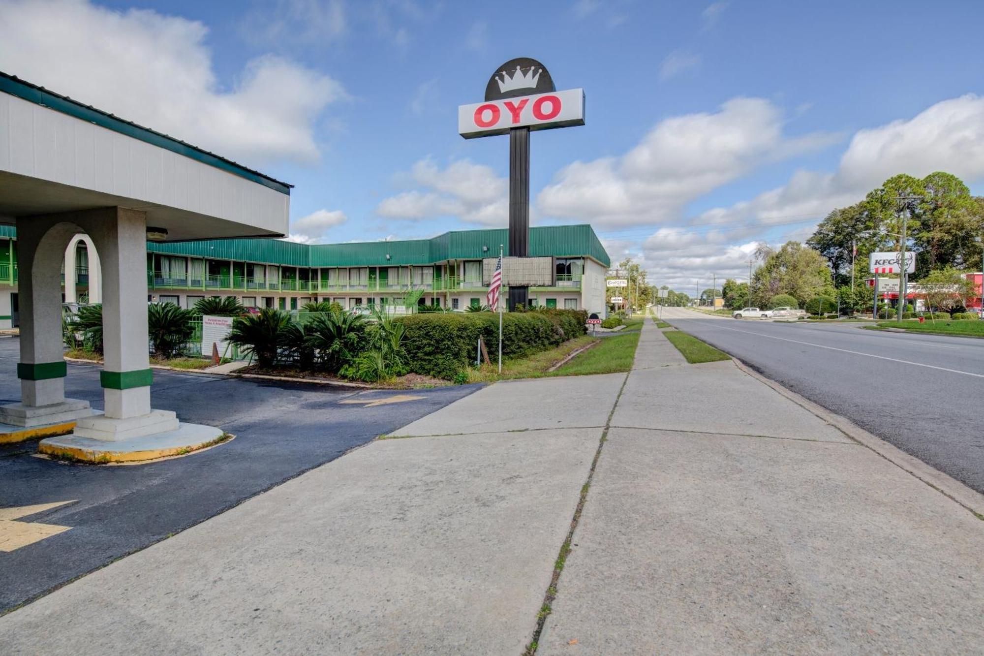Oyo Hotel Douglas Ga Us-441 Exteriör bild